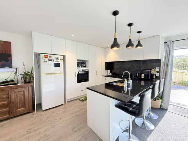84A Melksham Drive, Churton Park