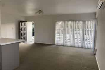 25 Hutchinsons Road, Bucklands Beach