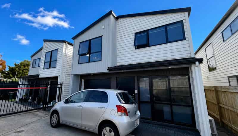 6D Christmas Road, Manurewa