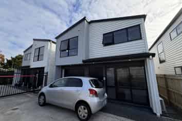 6D Christmas Road, Manurewa