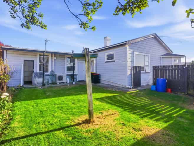 49  Douglas Street, SAINT KILDA