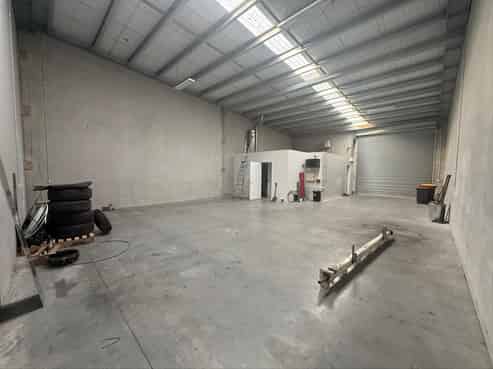 Functional 180sqm Industrial in Waterloo Park