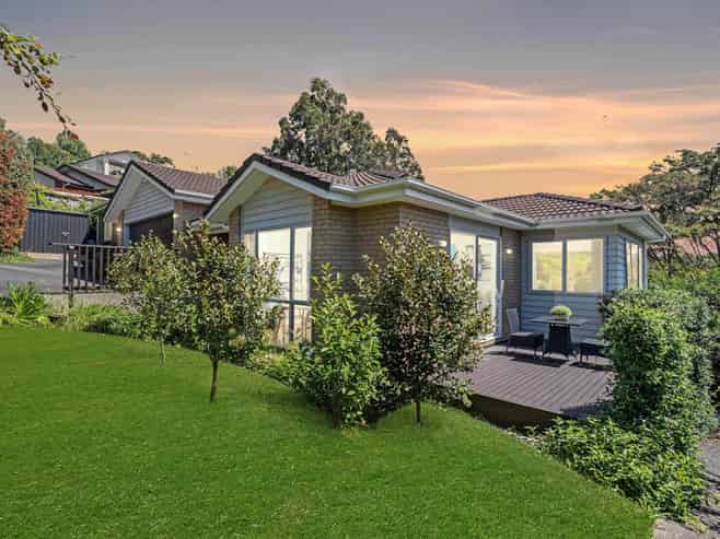 6 Viridian Lane, Greenhithe