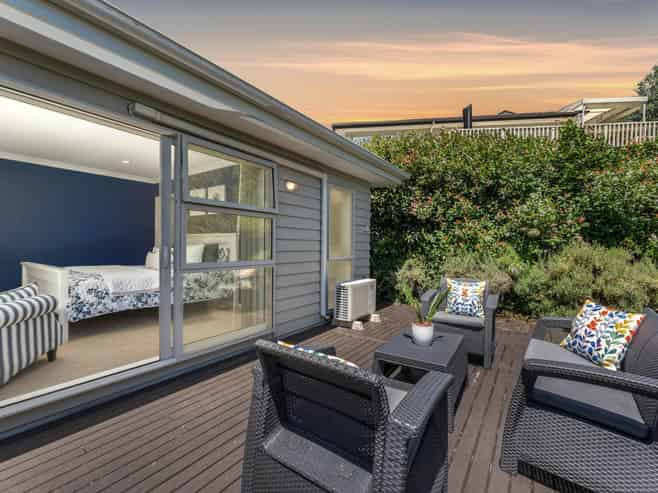 6 Viridian Lane, Greenhithe