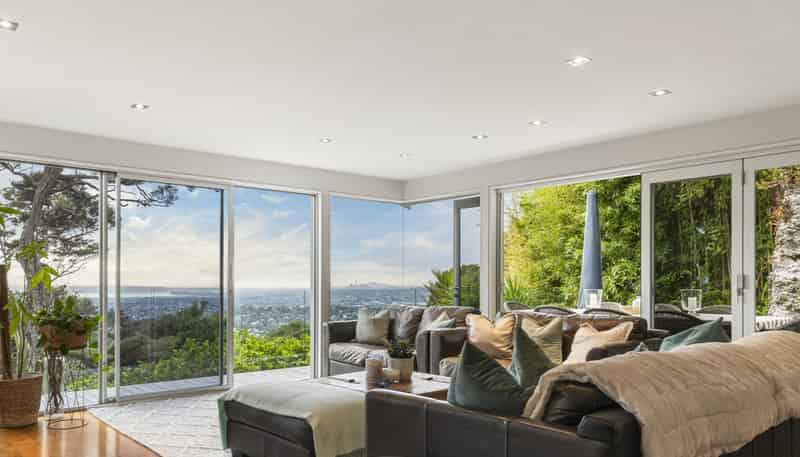 88 Scenic Drive, Titirangi