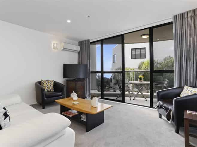 3E/175 Hurstmere Road, Takapuna