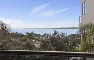 3E/175 Hurstmere Road, Takapuna