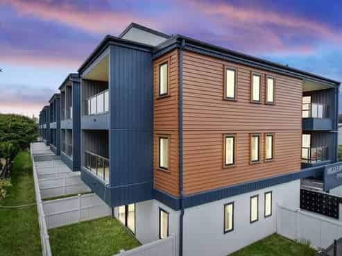 113/8 Gray Avenue, Mangere East