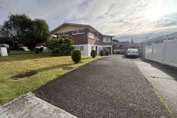 18 Lyndhurst Road, Te Atatu South