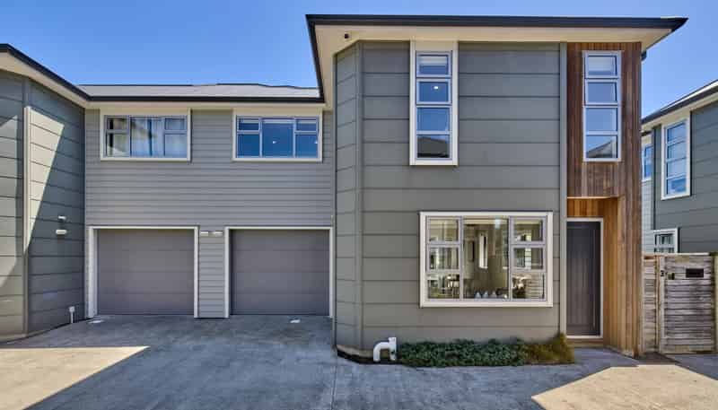 3 Rose Way, Belmont