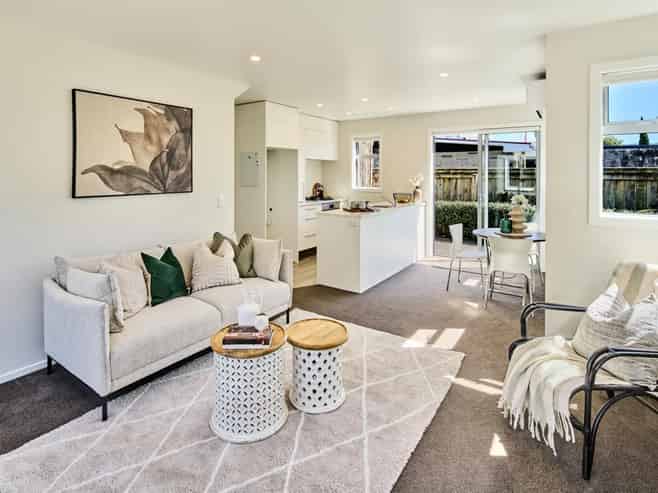 3 Rose Way, Belmont
