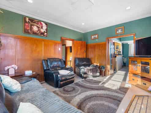 39 Holyhead Street, Outram