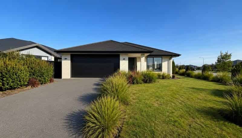 9 Azara Way, Wigram