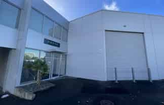 Versatile Albany warehouse/office