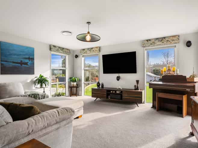 14 Manuka Drive, Whangamata