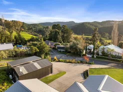 14 Manuka Drive, Whangamata