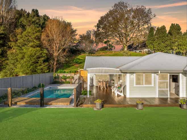 14 Manuka Drive, Whangamata
