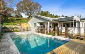 14 Manuka Drive, Whangamata