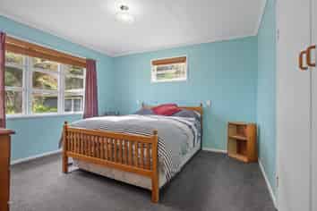 1 Strange Road, Waiomu