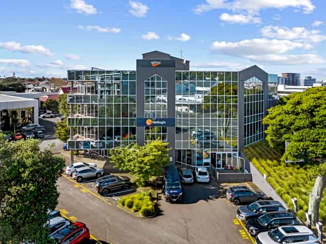 City Fringe Investment with Mixed Use Upside