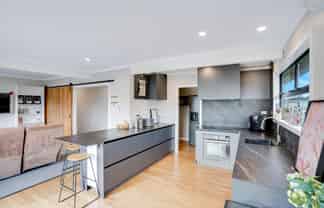 15 Bruce Avenue, Glenview