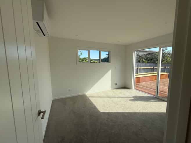 Hawkes Bay - Address withheld