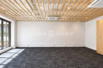 NATURAL LIGHT FILLED GRAFTON OFFICE