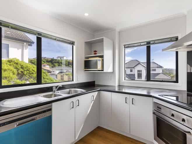 10 Bennett Grove, Newlands
