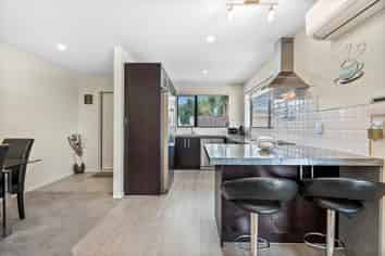 32 Pebble Beach Boulevard, Kamo