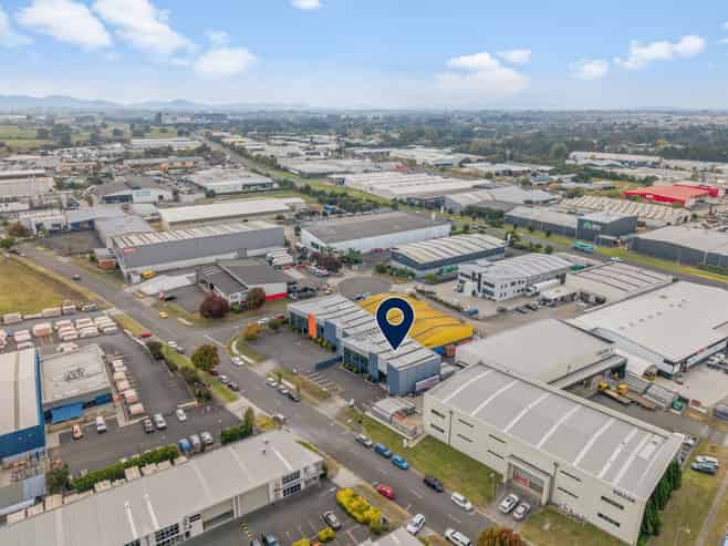 Modern industrial with premium office fit out