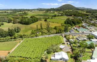 988 Otaika Valley Rd, Maungatapere