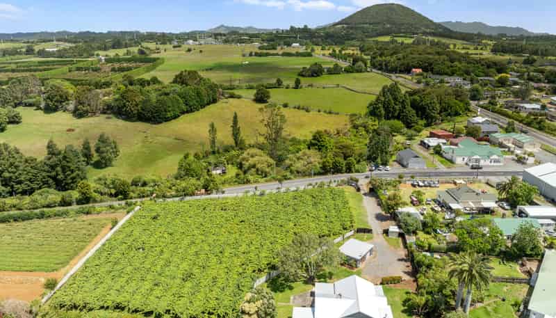 988 Otaika Valley Rd, Maungatapere
