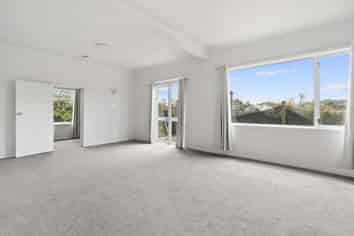988 Otaika Valley Rd, Maungatapere