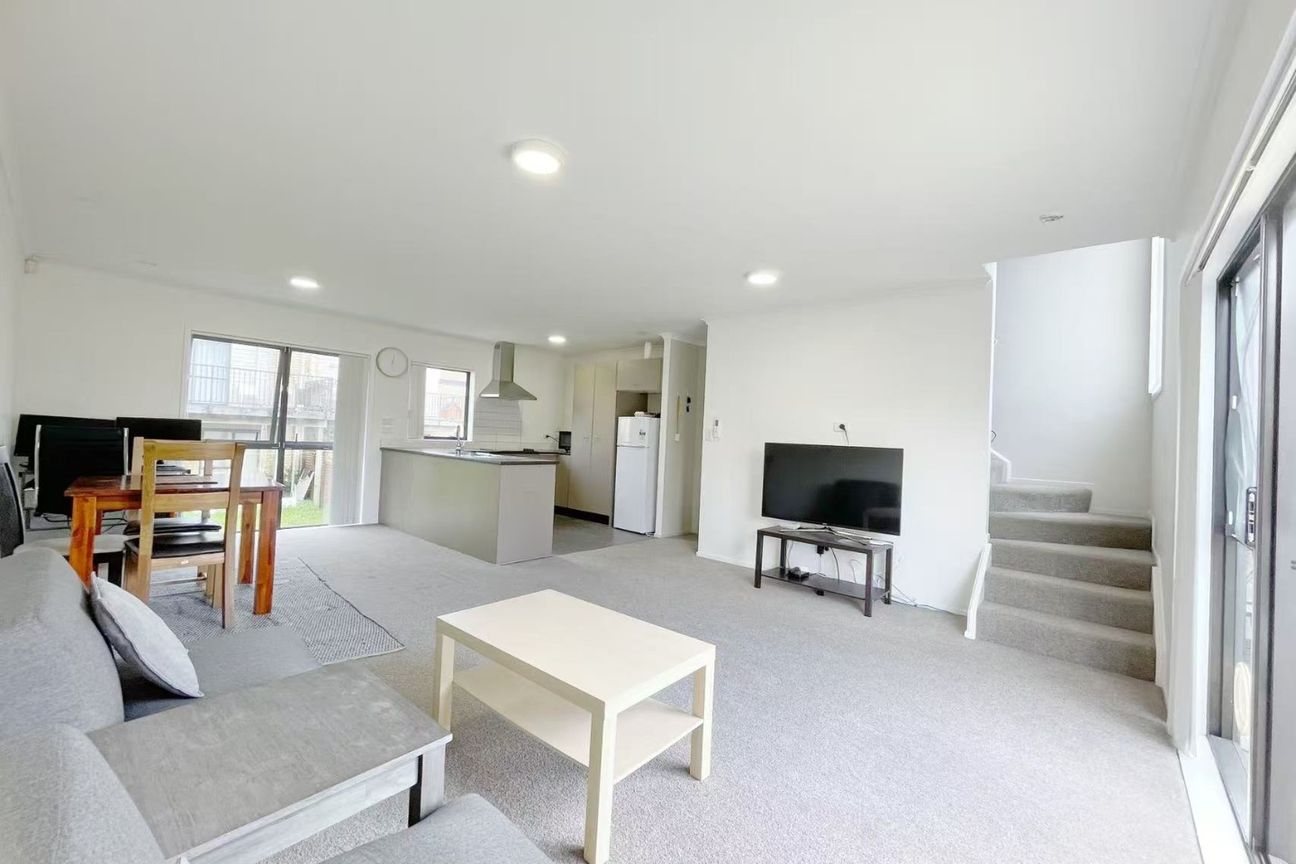 House in Henderson-Massey, Te Atatū South - View 5