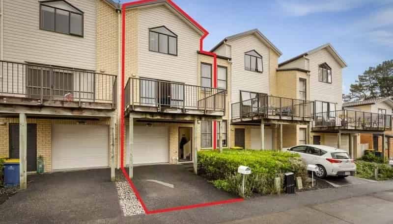 45/172 Mcleod road, Te Atatu South