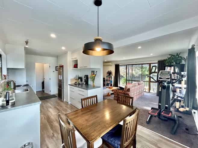 8 Clement Place, Greenmeadows