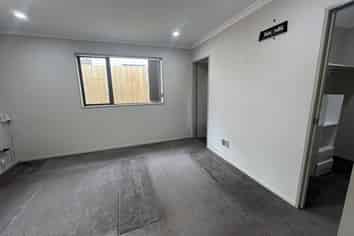 Auckland - Address withheld