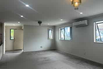 Auckland - Address withheld