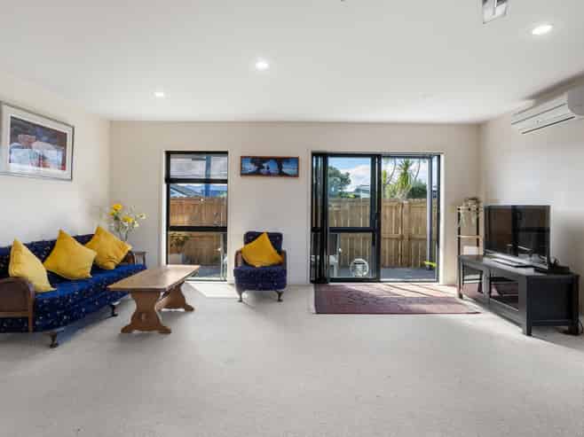 1/2 Mayfair Close, Whitianga
