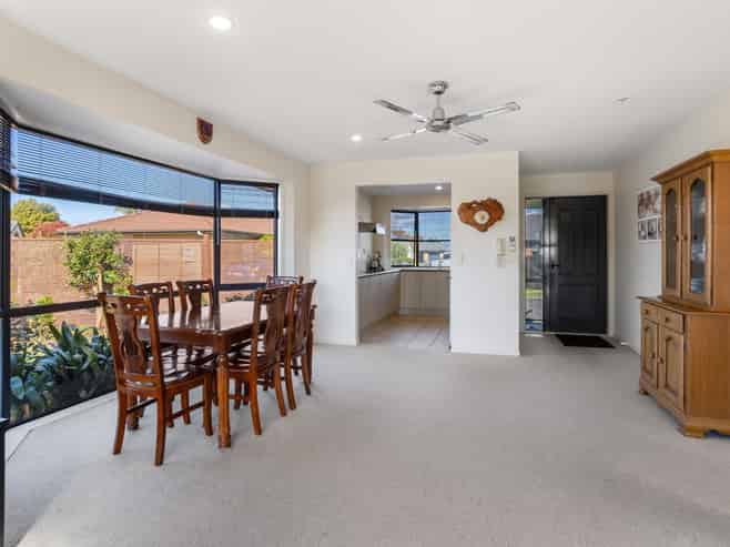 1/2 Mayfair Close, Whitianga
