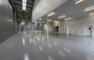 PERFECT TRADE / RETAIL SPACE MT WELLINGTON