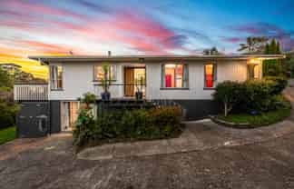 437 Don Buck Road, Massey