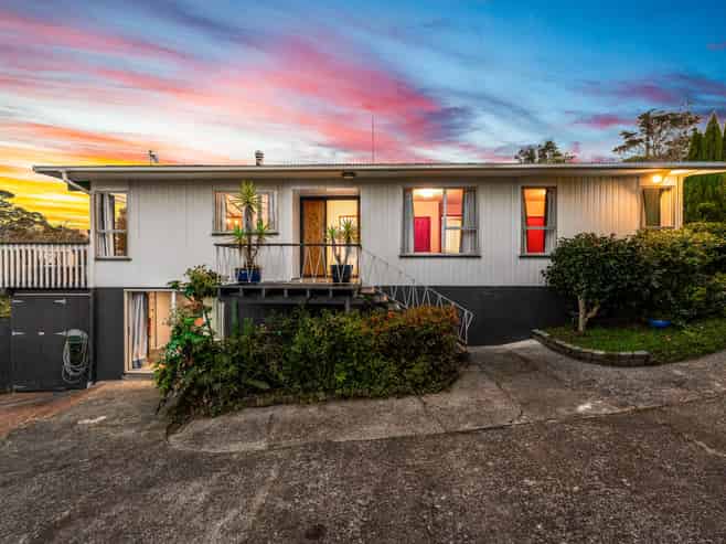 437 Don Buck Road, Massey