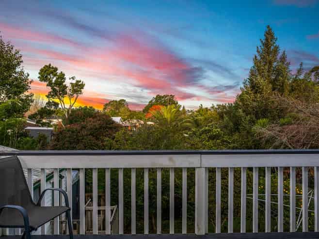 437 Don Buck Road, Massey