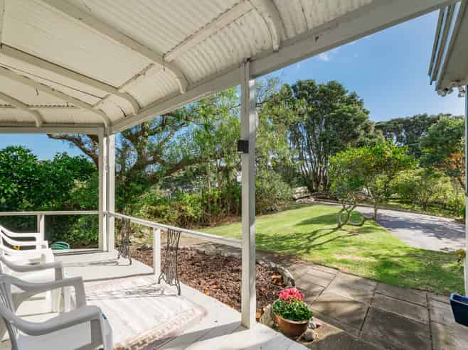 64 Wellington Road, Paekakariki