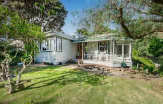 64 Wellington Road, Paekakariki