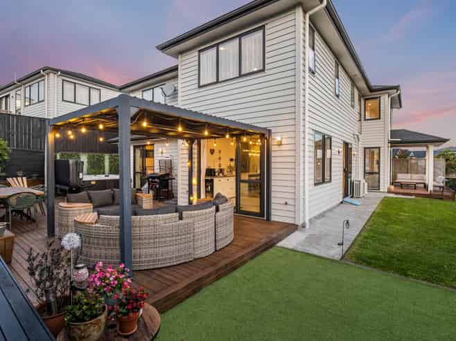 12 Franheim Crescent, Orewa