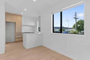 8/56 Salisbury Road, Birkdale