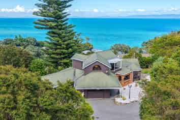 37 Otuturu Crescent, Thames