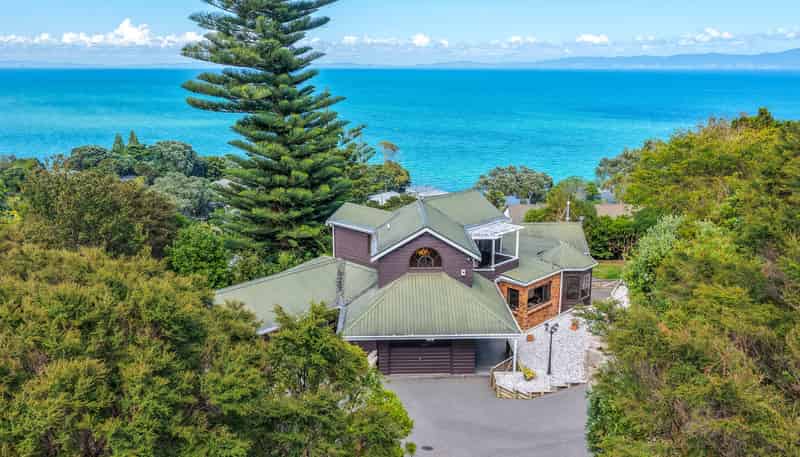 37 Otuturu Crescent, Thames